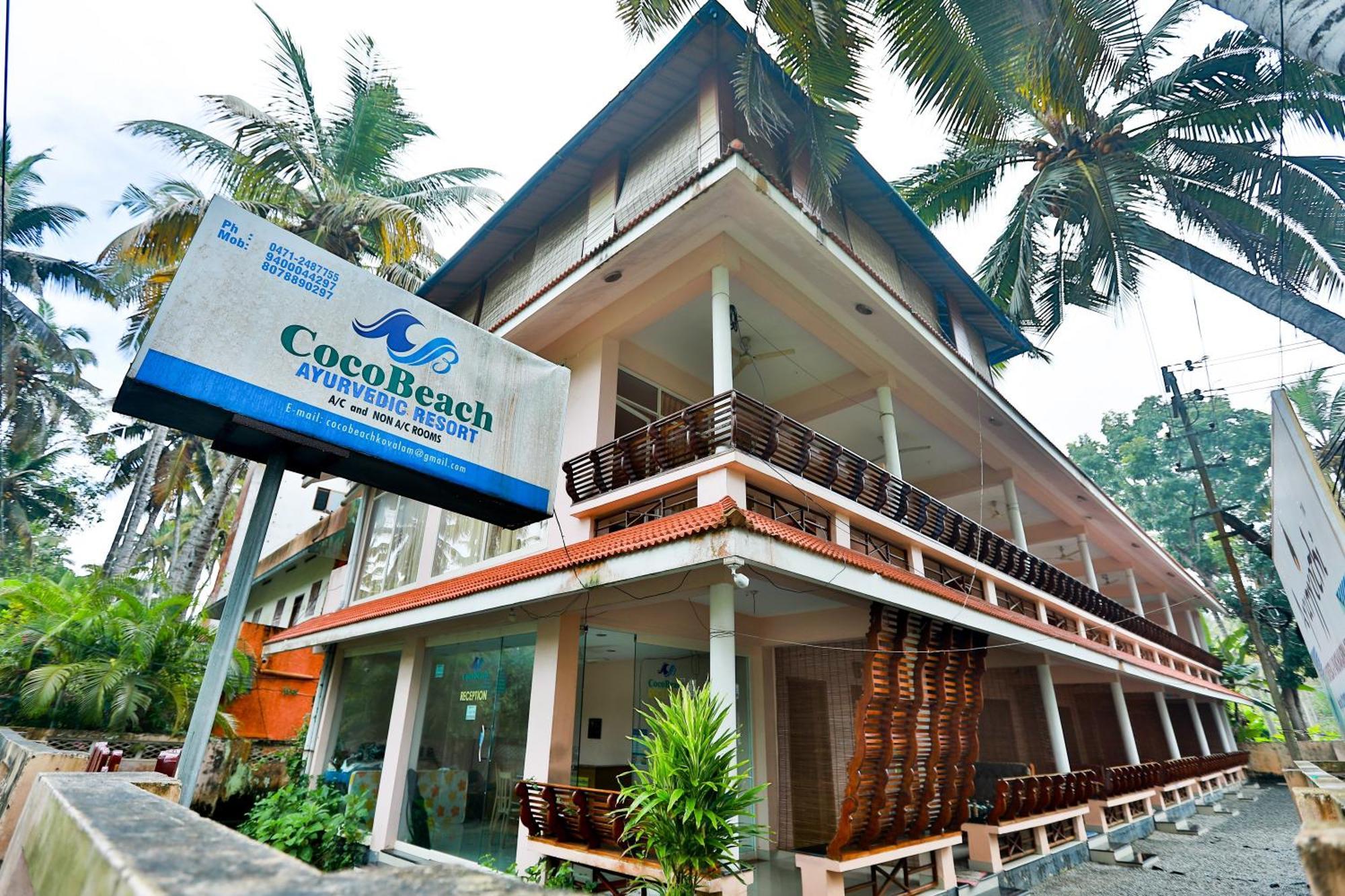 Hotel CocoBeach Kovalam Bagian luar foto